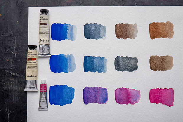 群青藍色光水彩（從上到下）暗褐色、紅棕色和永久玫瑰